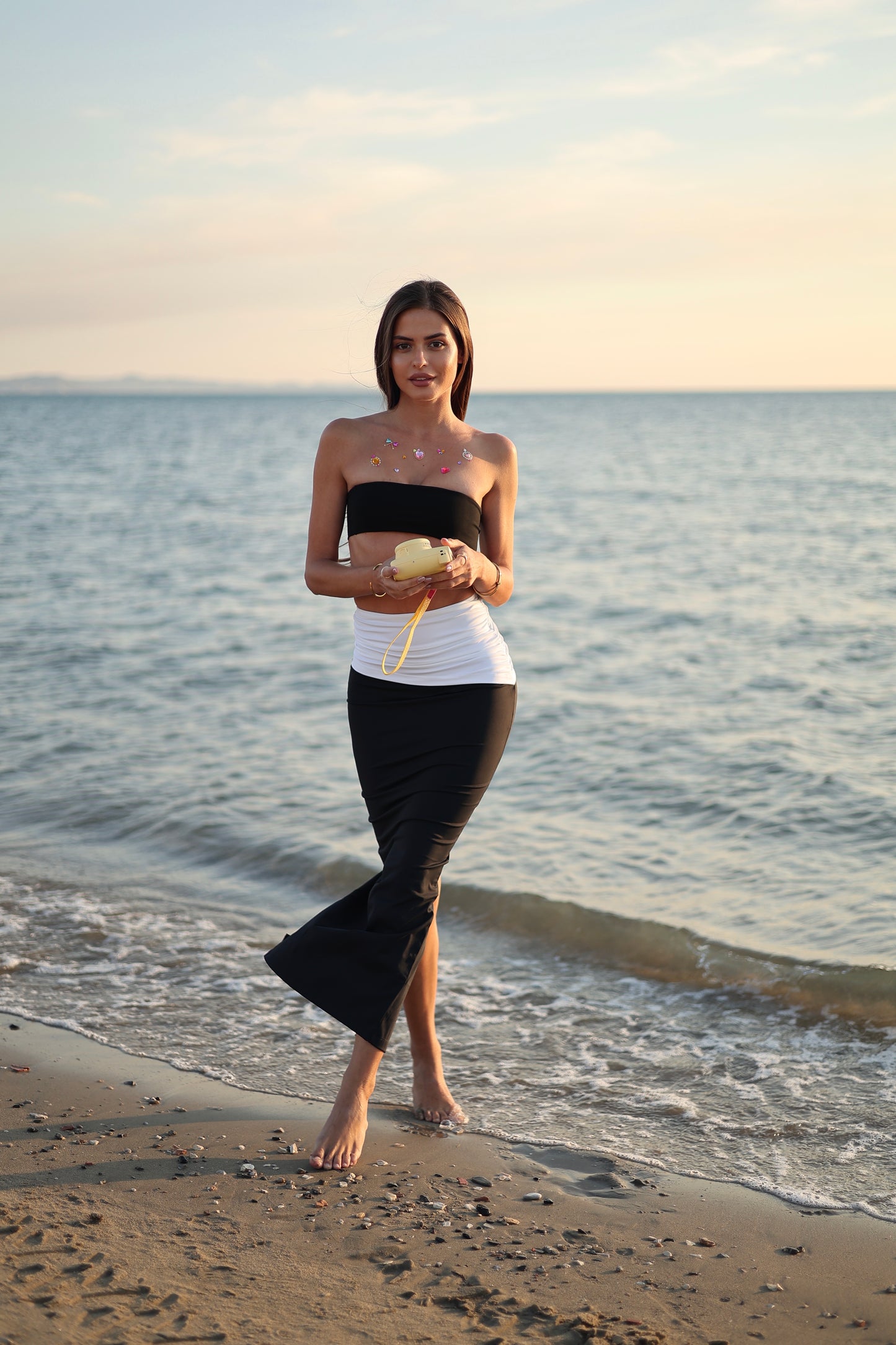The Quiet Form Asymmetry Maxi – Black
